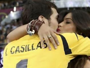 Φωτογραφία για Το καυτό φιλί του Κασίγιας και της Καρμπονέρο