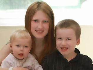 Φωτογραφία για Γέννησε ενώ βρισκόταν σε κώμα