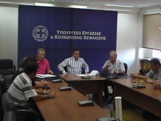 Φωτογραφία για Διαρκείς προσπάθειες της κυβέρνησης για αποκατάσταση της εργασιακής ειρήνης σε παραγωγικές μονάδες της χώρας