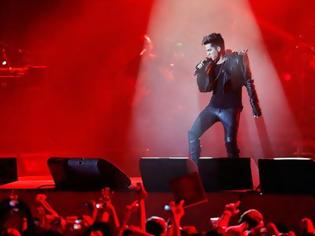 Φωτογραφία για Adam Lambert, Queen και Elton John σε συναυλία κατά του Aids