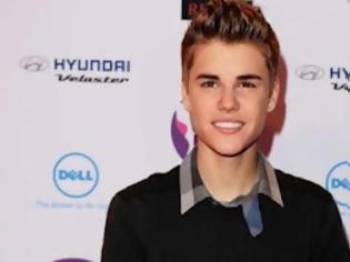 Φωτογραφία για Απολυτήριο λυκείου για τον Justin Bieber!