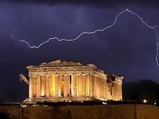 Φωτογραφία για Βράβευσαν μελέτη για έξοδο της Ελλάδα από το ευρώ!