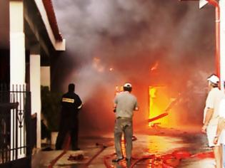 Φωτογραφία για Κινδύνευσαν από φωτιά σπίτια στην Ανθήλη Λαμίας