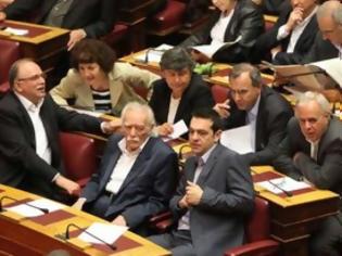 Φωτογραφία για Ο Σύριζα θα φύγει με δημοκρατικές διαδικασίες από την Βουλή όταν σηκωθεί να μιλήσει ο Μιχαλολιάκος..
