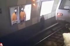 Κωνσταντινούπολη: Πέρασε από πάνω της τρένο και σηκώθηκε σαν να μην συνέβη τίποτα.