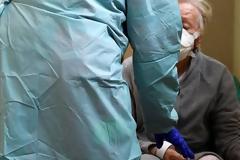 Πάτρα: Οκτώ ηλικιωμένοι πέθαναν από κορονοϊό σε γηροκομείο, οι επτά ήταν ανεμβολίαστοι