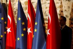 Χρηματοδότηση 560 εκατ. ευρώ από ΕΕ στην Τουρκία για πρόσφυγες, μετανάστευση και προστασία συνόρων