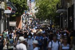 Νέα μέτρα μετά τις γιορτές: Κλείσιμο εστίασης στις 12 μ.μ κι επέκταση υποχρεωτικού εμβολιασμού