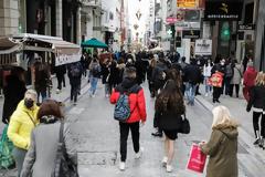 Νέα μέτρα: Τι ισχύει από αύριο για μάσκες, διασκέδαση, σούπερ μάρκετ, ΜΜΜ