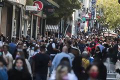 Η «ακτινογραφία» των νέων μέτρων. Τα εναλλακτικά σενάρια για διασκέδαση και γήπεδα