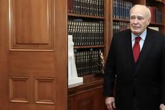 Πέθανε ο πρώην Πρόεδρος της Δημοκρατίας Κάρολος Παπούλιας