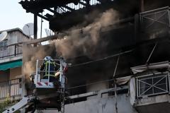 Φωτιά σε μονοκατοικία στο Μεταξουργείο - Στο νοσοκομείο δύο παιδιά