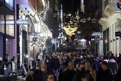 «Μαύρο» ρεκόρ στην Αττική -1.048 κρούσματα στη Θεσσαλονίκη