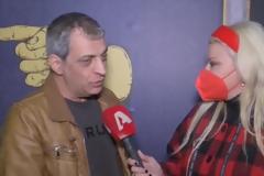 Θέμης Αδαμαντίδης: «Προτίμησα να πέσει κάτω το μικρόφωνο»