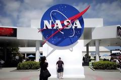 Η NASA προσλαμβάνει... ιερείς - Ποιος ο λόγος