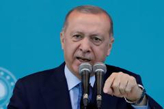 Ερντογάν: Ποιοι είναι οι «λευκοί Τούρκοι» με τους οποίους εξεμάνη