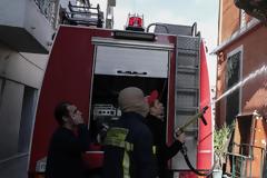 Τραγωδία στο Περιστέρι: Ηλικιωμένη πέθανε μέσα στο φλεγόμενο διαμέρισμά της