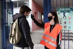 Ανοίγουν τα σχολεία στις 10 Ιανουαρίου: Οι τρεις αλλαγές στο πρωτόκολλο