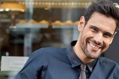 Δημήτρης Ουγγαρέζος: «Η τηλεόραση κάνει ό,τι κάνει για τον εαυτό της. Ακκίζονται ο παρουσιαστής και οι ομάδες που είναι μπροστά»