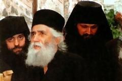 Άγιος Παΐσιος Αγιορείτης: «Σήμερα ζούμε σε χρόνια Αποκαλύψεως. Δέν χρειάζεται νά είναι κανείς Προφήτης γιά νά το καταλάβη»
