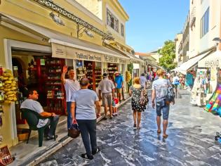 Φωτογραφία για Αυξημένα κρούσματα κορωνοϊού σε σχέση με πέρυσι - Θεμιστοκλέους: Δεν υπάρχει πίεση στα νοσοκομεία