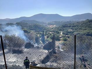 Φωτογραφία για Έσβησε η φωτιά που είχε ξεσπάσει κοντά σε σπίτια στον Πρόδρομο Ξηρομέρου(Δείτε Βίντεο - φωτογραφίες).