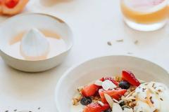 Διατροφή: Το πρώτο πράγμα που πρέπει να κάνεις όταν ξυπνάς