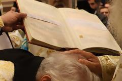 Ἀπερίσκεπται χειροτονίαι κληρικῶν καί μοναχικαί κουραί