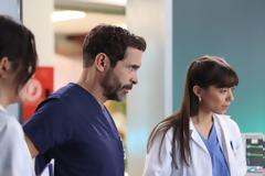 Ο ΓΙΑΤΡΟΣ - Επιστρέφει σήμερα  στις 21:00 νέα επεισόδια!