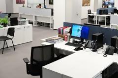 Γιατί οι νέοι 'Ελληνες φαίνονται απρόθυμοι να δουλέψουν - 300.000 εργαζόμενοι λείπουν από την αγορά εργασίας!