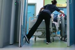 28 θάνατοι από γρίπη σε 35 μέρες - Πόσο θα διαρκέσει η επιδημία