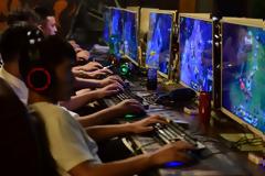 ΟΙ ΝΕΟΙ ΑΝΤΙ ΓΙΑ ΧΑΡΤΖΗΛΙΚΙ ΒΓΑΖΟΥΝ ΧΡΗΜΑ ΣΤΟ INTERNET ΑΛΑΖΟΝΤΑΣ ΤΗΝ ΨΗΦΙΑΚΗ ΟΙΚΟΝΟΜΙΑ