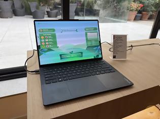 Φωτογραφία για Το Yoga Solar P concept ΕΙΝΑΙ ΤΟ ΠΡΩΤΟ laptop ΠΟΥ ΦΟΡΤΙΖΕΙ ΜΕ ΗΛΙΑΚΗ ΕΝΕΡΓΕΙΑ!