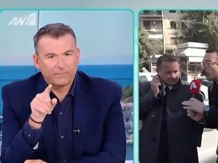 Φωτογραφία για Γιώργος Λιάγκας: «Είναι στην άλλη εκπομπή δεν πειράζει, Γιάννη πήγαινε πιο δεξιά, δεν μου αρέσουν αυτά»