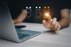TO INTERNET ΕΙΝΑΙ ΓΕΜΑΤΟ ΑΠΟ ΨΕΥΤΙΚΕΣ ΚΡΙΤΙΚΕΣ- ΠΩΣ ΤΙΣ ΕΝΤΟΠΙΖΕΤΕ ΚΑΙ ΣΤΑ SOCIAL MEDIA