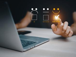 Φωτογραφία για TO INTERNET ΕΙΝΑΙ ΓΕΜΑΤΟ ΑΠΟ ΨΕΥΤΙΚΕΣ ΚΡΙΤΙΚΕΣ- ΠΩΣ ΤΙΣ ΕΝΤΟΠΙΖΕΤΕ ΚΑΙ ΣΤΑ SOCIAL MEDIA