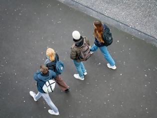 Φωτογραφία για Η ΓΕΝΙΑ ΤΩΝ των Gen Z και Millennials ΑΝΑΖΗΤΟΥΝ ΟΙΚΟΝΟΜΙΚΗ ΑΣΦΑΛΕΙΑ ΚΑΙ ΤΟ ΝΟΗΜΑ ΜΕ ΤΗΝ ΠΟΙΟΤΗΤΑ ΖΩΗΣ
