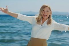 Στον αέρα το τρέιλερ της νέας εκπομπής του ΑΝΤ1 με την Κατερίνα Καραβάτου