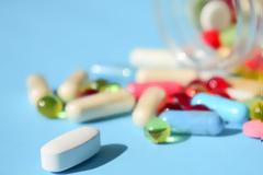 Την Πέμπτη στη Βουλή η τροπολογία για τα ακριβά φάρμακα στα ιδιωτικά φαρμακεία – Τι προβλέπει