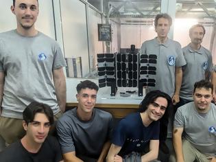 Φωτογραφία για Ο πρώτος δορυφόρος made in Greece: «Ηταν όνειρο που έγινε πραγματικότητα»