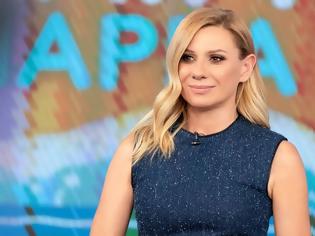 Φωτογραφία για «Θρίλερ για το τηλεοπτικό μέλλον της Κατερίνας Καραβάτου» - Mega και ΑΝΤ1 “μονομαχούν”