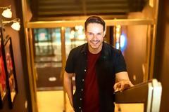 Δημήτρης Μακαλιάς: «Παλεύω για να επιβιώσω – Η τηλεόραση στην Ελλάδα δεν θέλει φρέσκες ιδέες...»