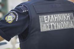 Πάτρα: Άνδρας μπήκε με όπλο σε φαρμακείο - Τον εντόπισαν