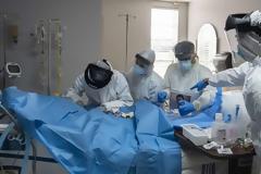 ΕΟΔΥ: 1 ακόμη θάνατος ασθενούς με CoViD - Κάμψη της θετικότητας