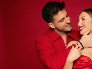 Φωτογραφία για Παντρεύονται ο Γιώργος Λιβάνης και η Ανδρομάχη - Η αναγγελία του γάμου τους