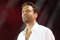 Ο Κωνσταντίνος Αργυρός σταμάτησε τη συναυλία για να πανηγυρίσει τη νίκη της Εθνικής