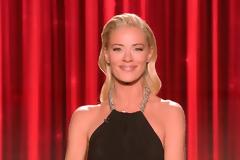 Η Ζέτα Μακρυπούλια ετοιμάζει τη νέα βραδινή εκπομπή της «Moments of your life» στον ΑΝΤ1 - Πότε θα κάνει πρεμιέρα;