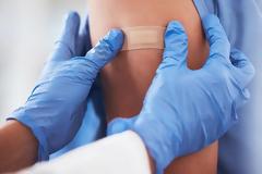 Χάος με τον αντιγριπικό εμβολιασμό 2025 - 2026: Tρεις οδηγίες, καμία σαφήνεια