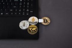 ΜΑΖΙΚΕΣ ΡΕΥΣΤΟΠΟΙΗΣΕΙΣ ΚΡΥΠΤΟΝΟΜΙΣΜΑΤΩΝ ΔΕΙΧΝΕΙ ΟΤΙ ΕΤΟΙΜΑΖΕΤΑΙ ΝΑ ΣΚΑΣΕΙ ΦΟΥΣΚΑ