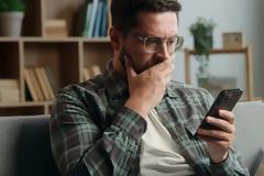 ΜΕΓΑΛΟ ΚΥΜΑ ΤΗΛΕΦΩΝΙΚΩΝ ΑΠΑΤΩΝ ΣΑΡΩΝΕΙ ΤΗΝ ΕΛΛΑΔΑ- ΠΡΟΣΟΧΗ ΣΕ ΗΛΙΚΙΩΜΕΝΟΥΣ